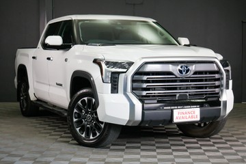 https://vehicle-cdn.autoleague.cloud/30640_11963600_1.jpg