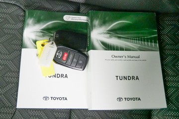 https://vehicle-cdn.autoleague.cloud/30640_11963600_24.jpg