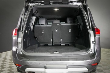 https://vehicle-cdn.autoleague.cloud/30640_12188024_20.jpg