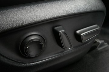 https://vehicle-cdn.autoleague.cloud/30640_12188024_21.jpg