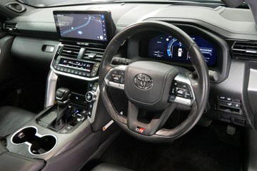 https://vehicle-cdn.autoleague.cloud/30640_12188024_8.jpg