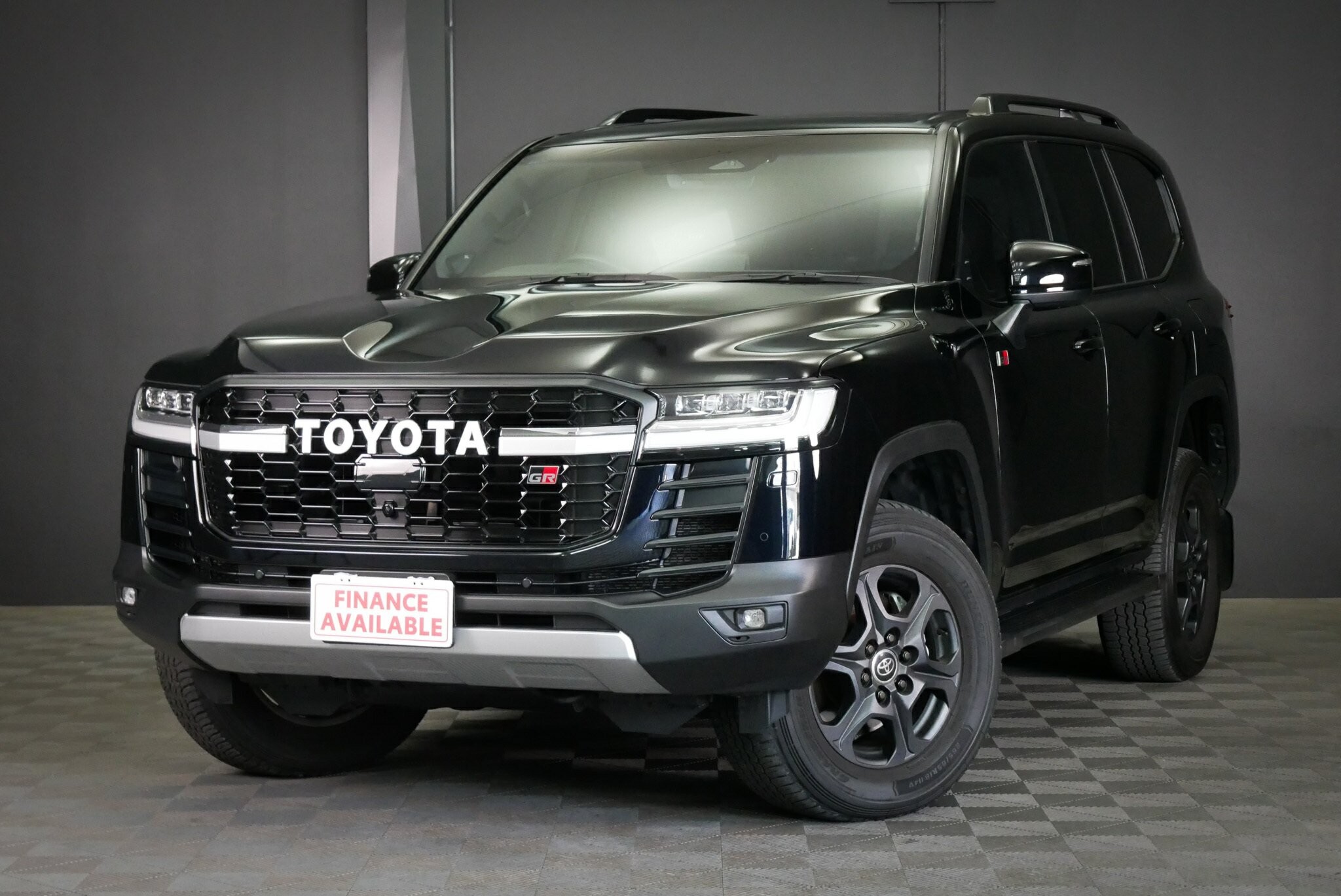 Toyota Landcruiser image 3