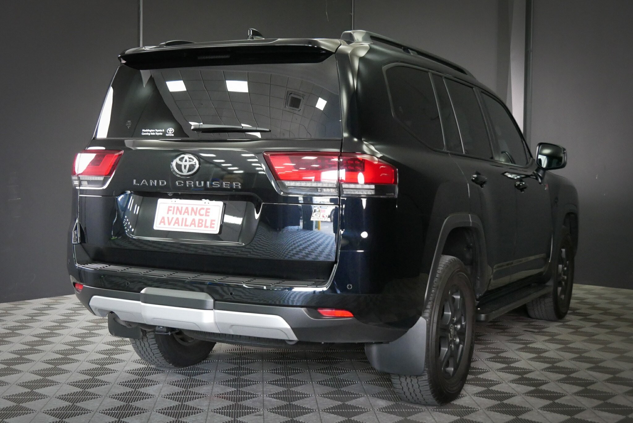 Toyota Landcruiser image 4