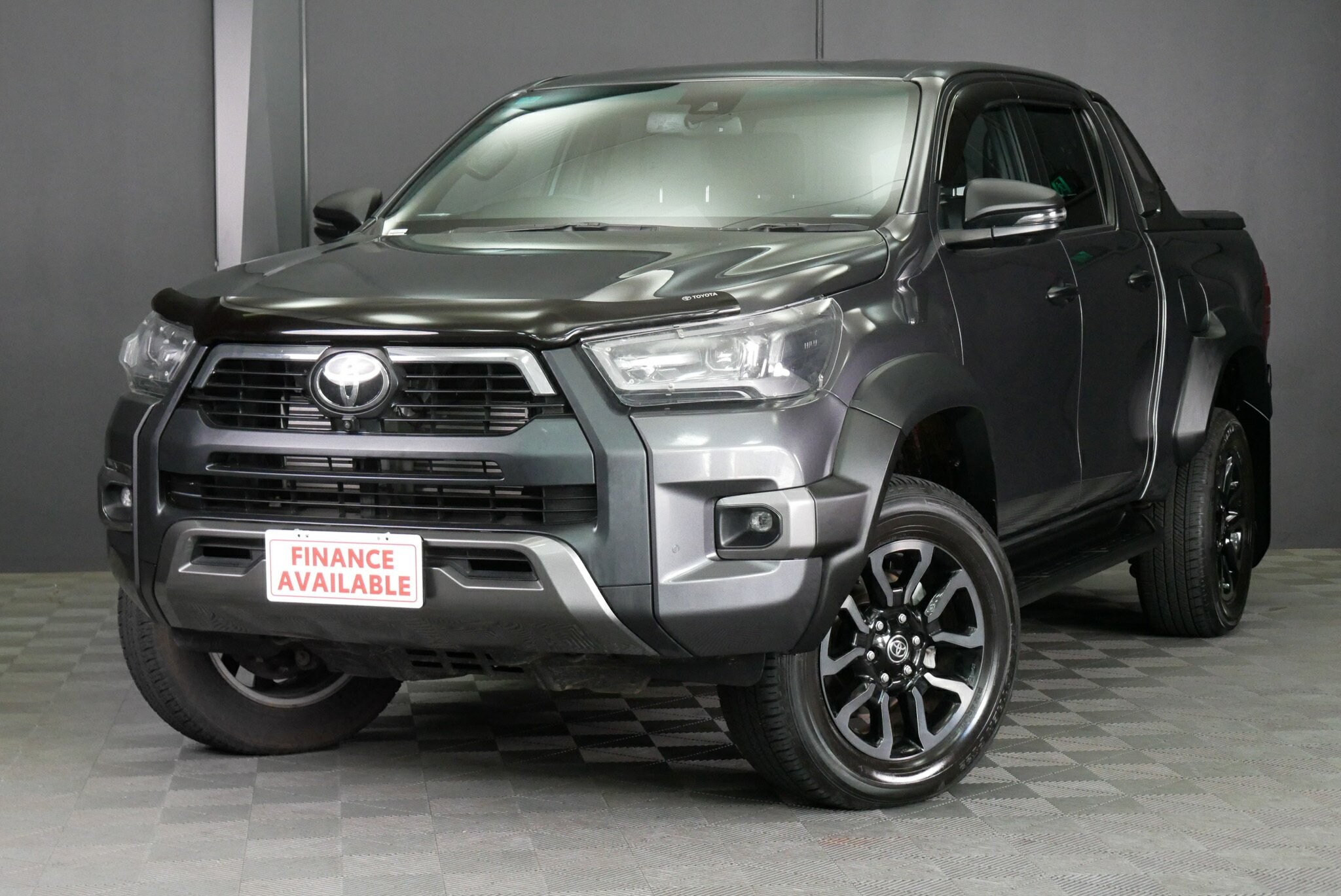 Toyota Hilux image 3