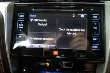 https://vehicle-cdn.autoleague.cloud/30640_9351057_10.jpg