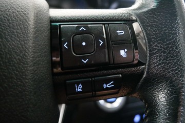 https://vehicle-cdn.autoleague.cloud/30640_9351057_14.jpg
