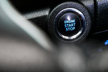 https://vehicle-cdn.autoleague.cloud/30640_9351057_16.jpg