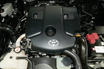 https://vehicle-cdn.autoleague.cloud/30640_9351057_22.jpg