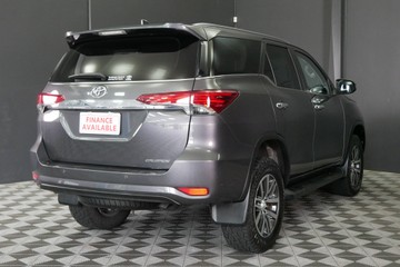 https://vehicle-cdn.autoleague.cloud/30640_9351057_4.jpg