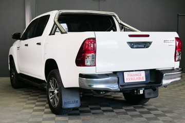 https://vehicle-cdn.autoleague.cloud/30640_U100433_6.jpg