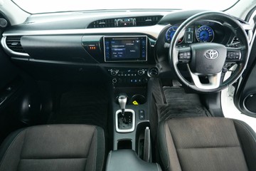 https://vehicle-cdn.autoleague.cloud/30640_U100798_13.jpg