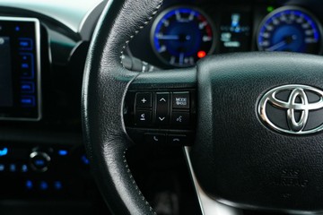 https://vehicle-cdn.autoleague.cloud/30640_U100798_19.jpg