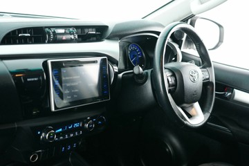 https://vehicle-cdn.autoleague.cloud/30640_U100798_26.jpg