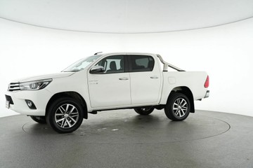 https://vehicle-cdn.autoleague.cloud/30640_U100798_5.jpg