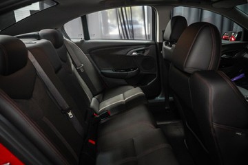 https://vehicle-cdn.autoleague.cloud/30640_U102204_12.jpg