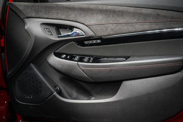 https://vehicle-cdn.autoleague.cloud/30640_U102204_16.jpg