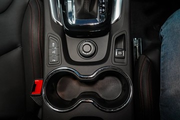https://vehicle-cdn.autoleague.cloud/30640_U102204_29.jpg