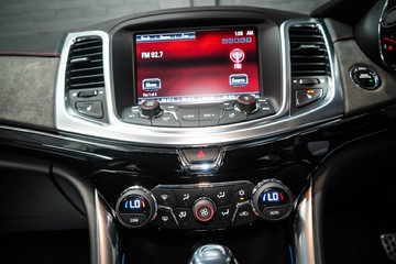 https://vehicle-cdn.autoleague.cloud/30640_U102204_31.jpg