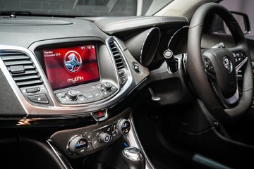 https://vehicle-cdn.autoleague.cloud/30640_U102205_28.jpg
