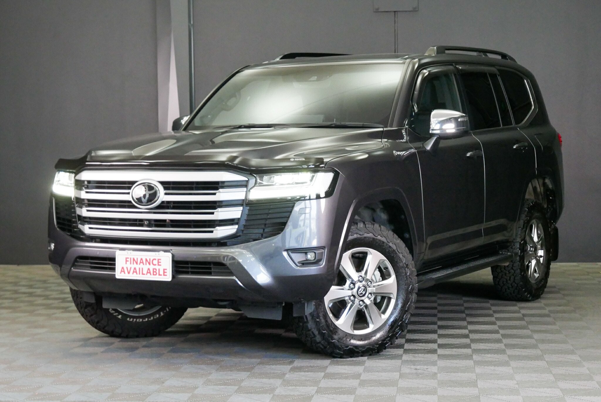Toyota Landcruiser image 3