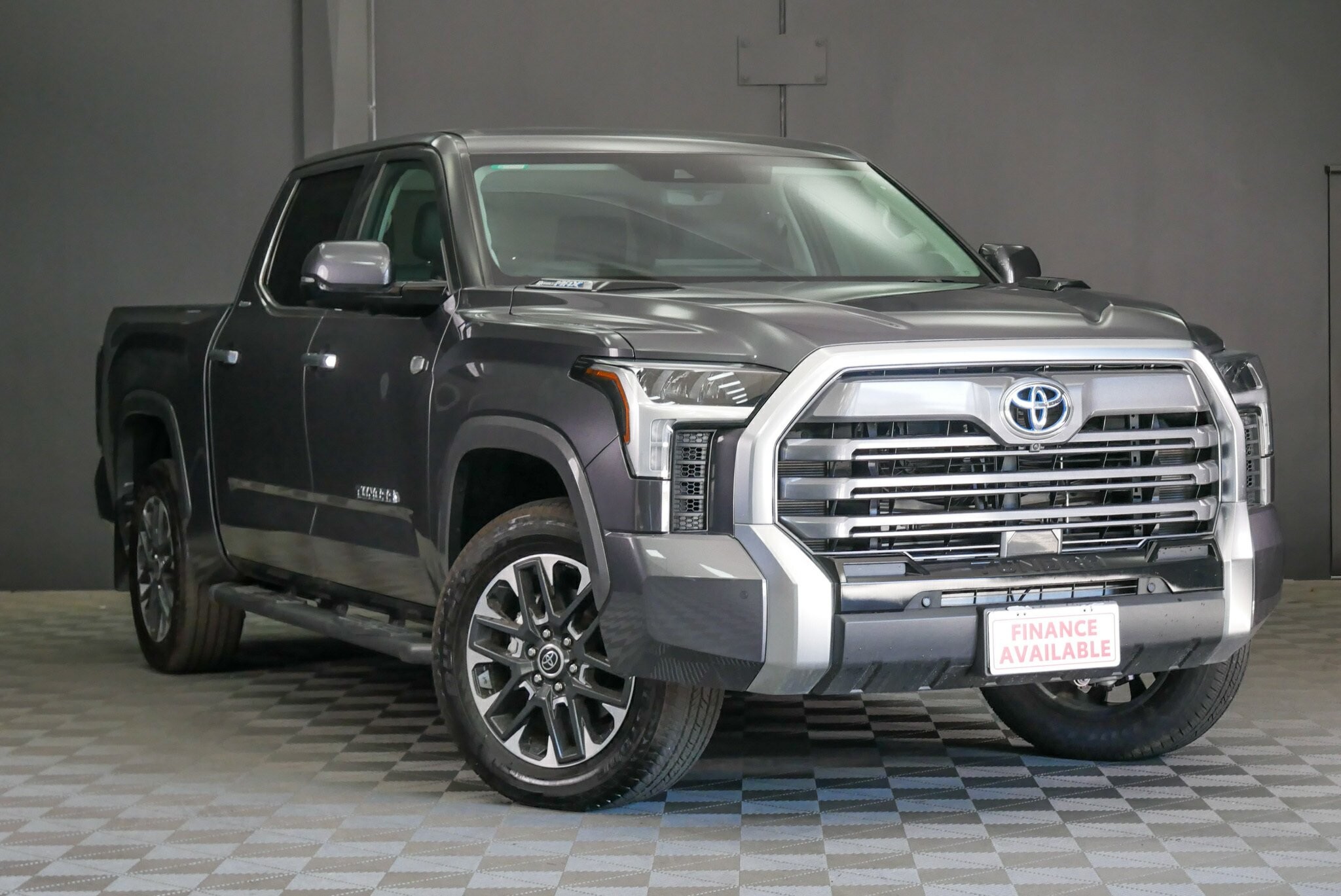 Toyota Tundra image 1