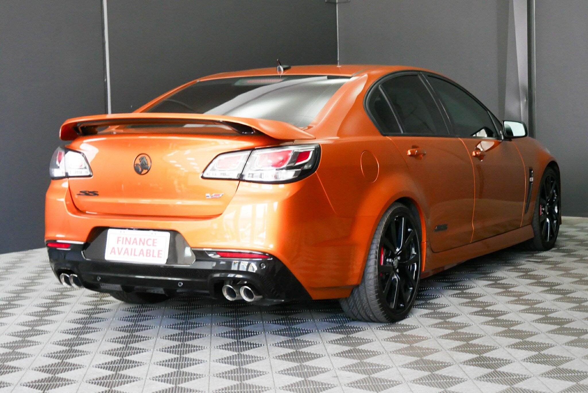 Holden Commodore image 4