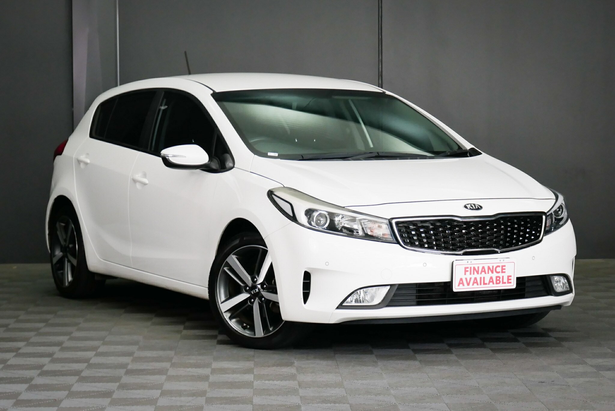 Kia Cerato image 1