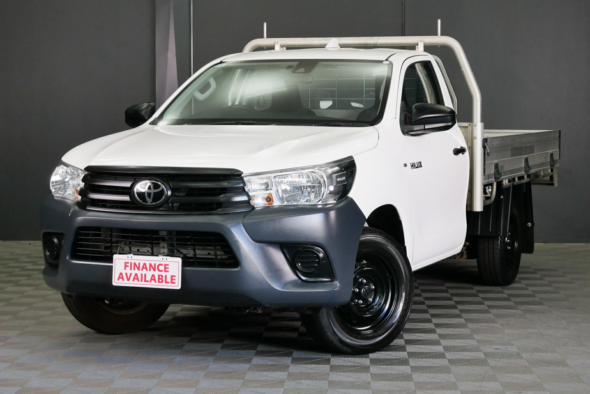 Toyota Hilux image 3