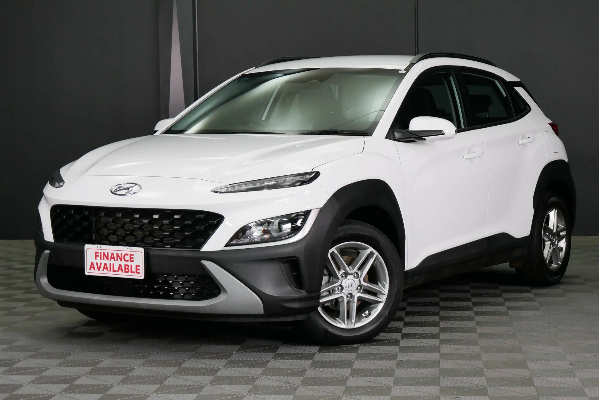 Hyundai Kona image 3