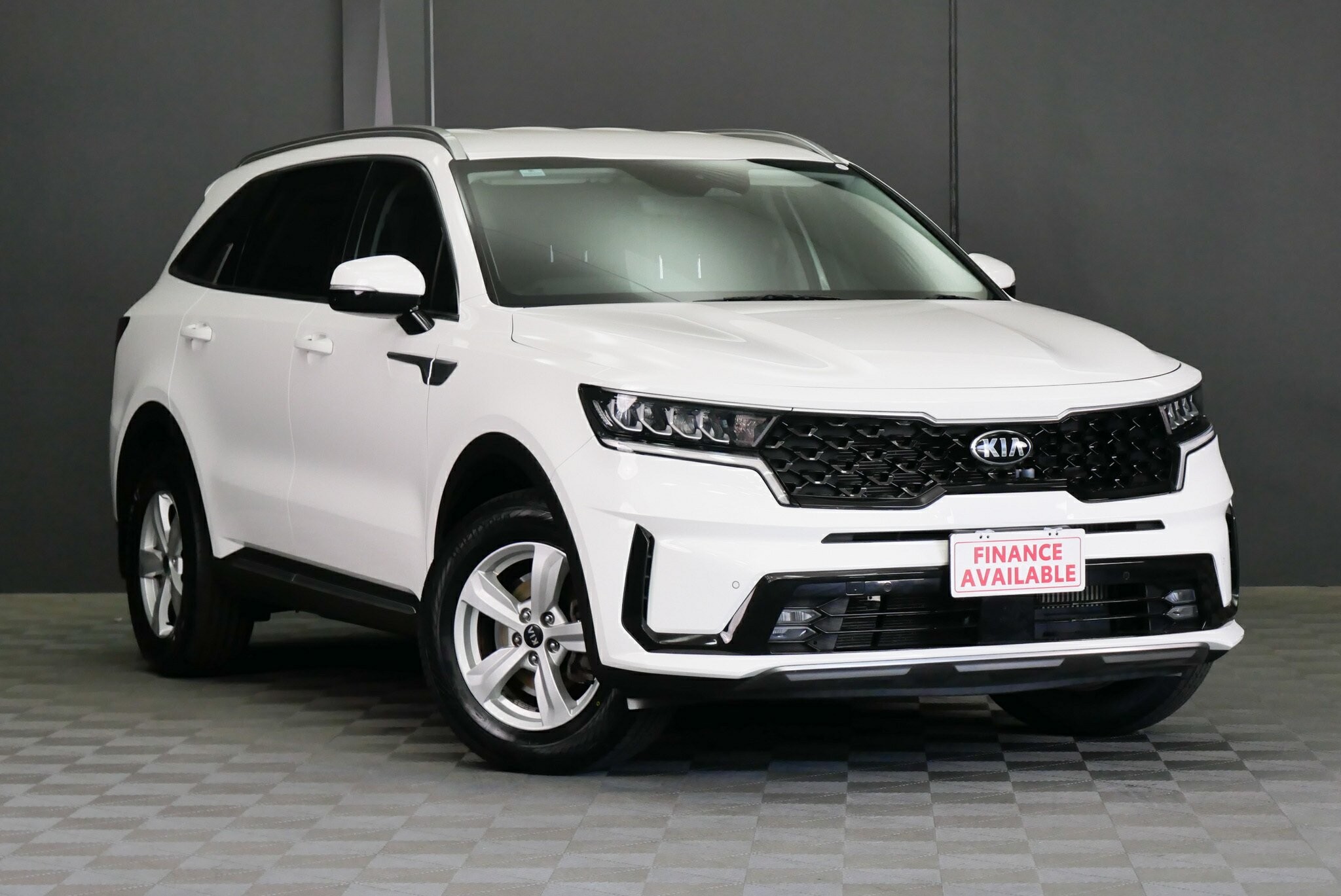 Kia Sorento image 1