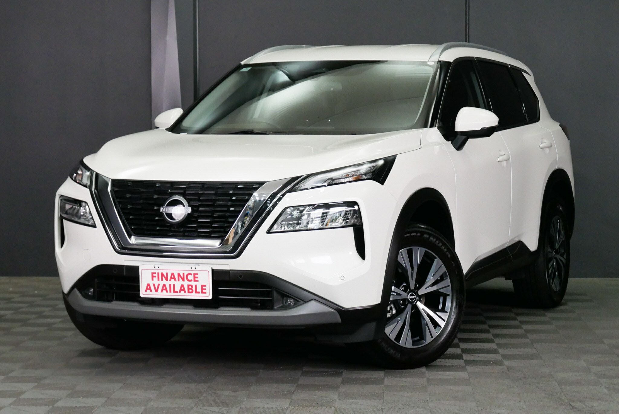 Nissan X-trail image 3