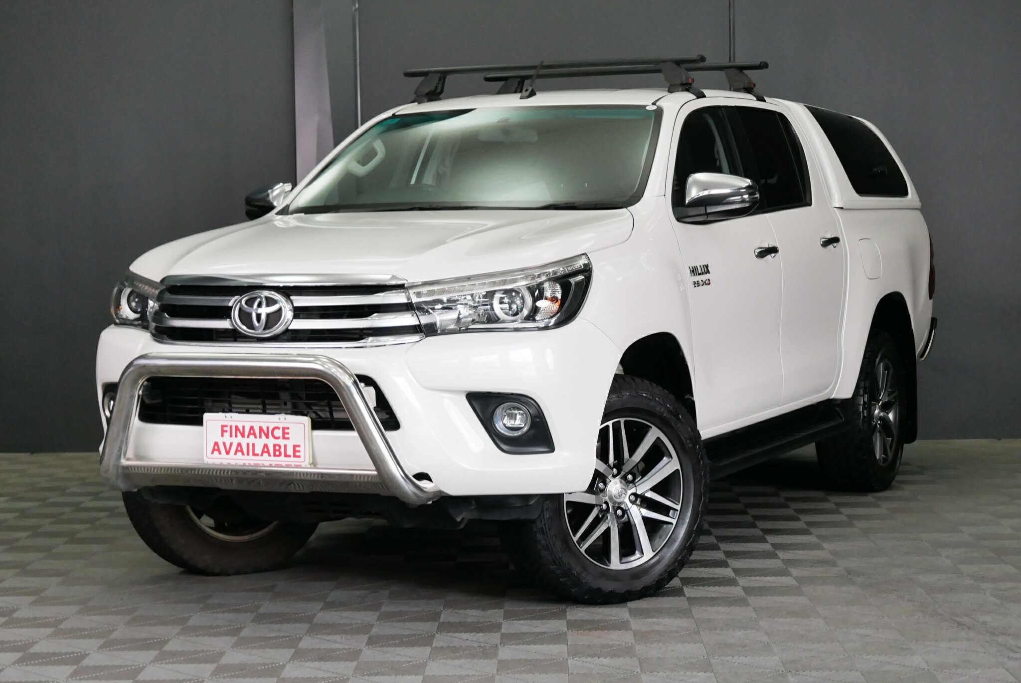 Toyota Hilux image 3