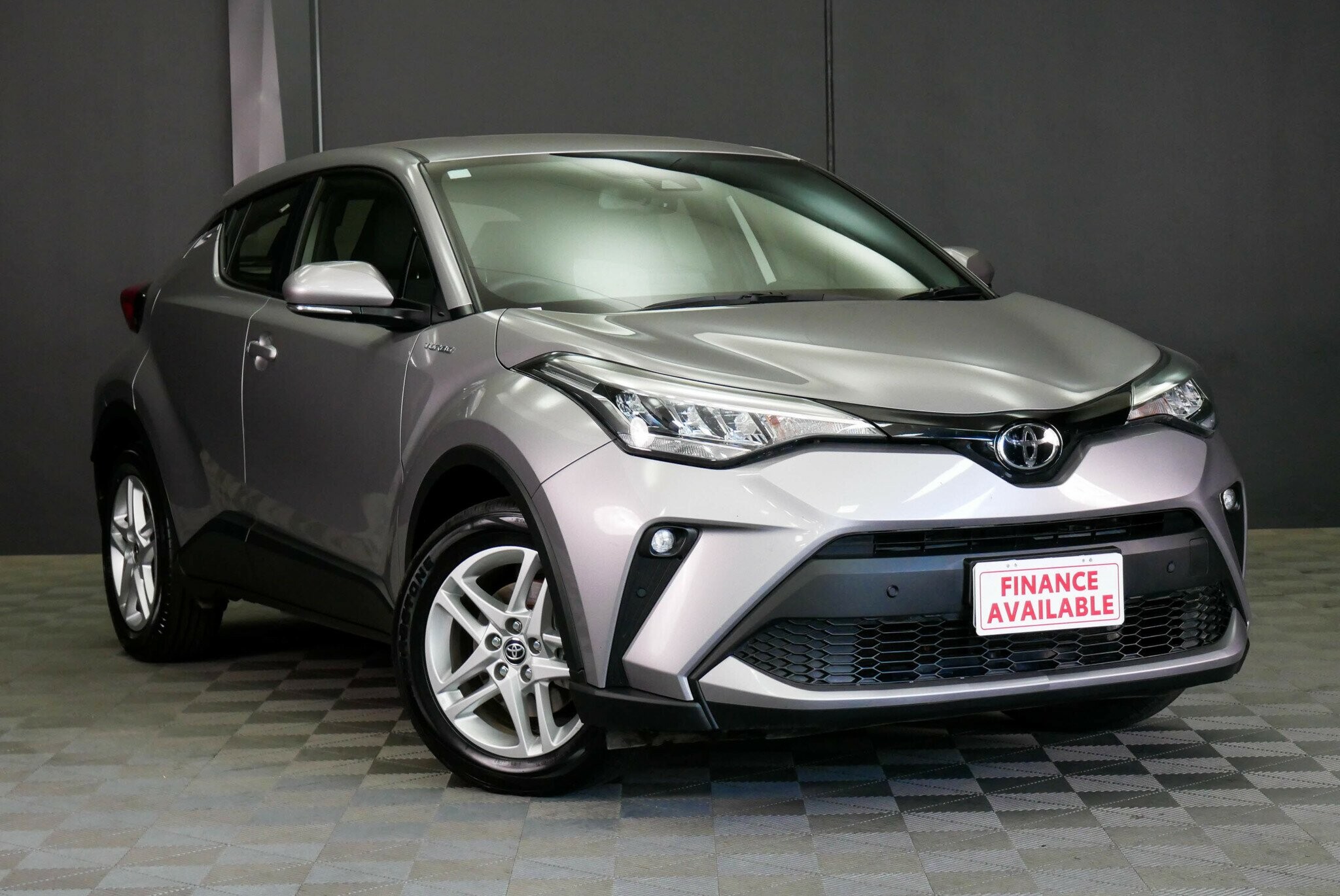 Toyota C-hr image 1