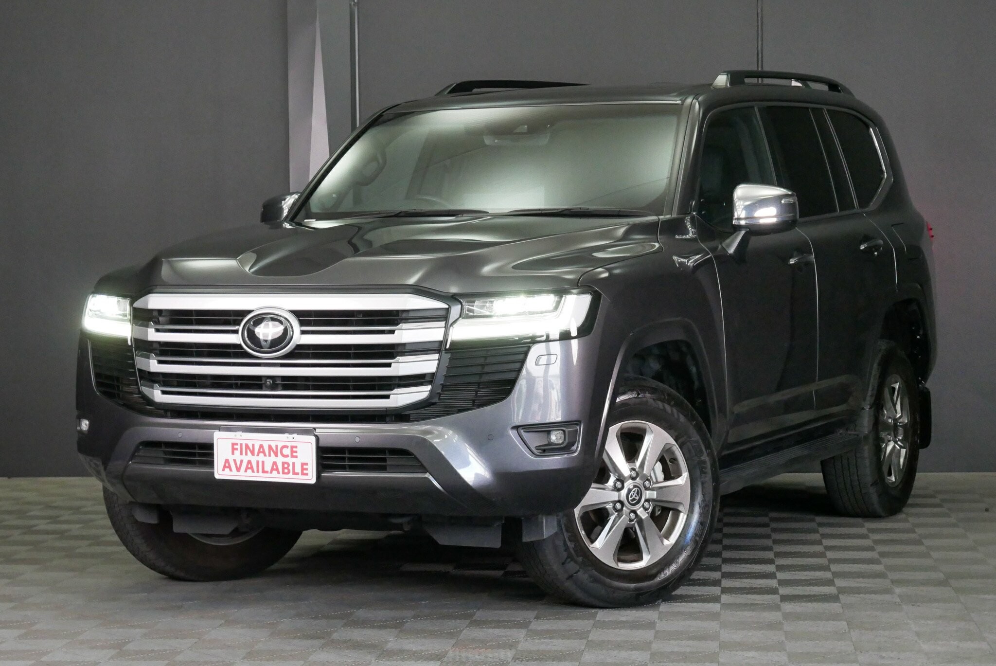 Toyota Landcruiser image 3