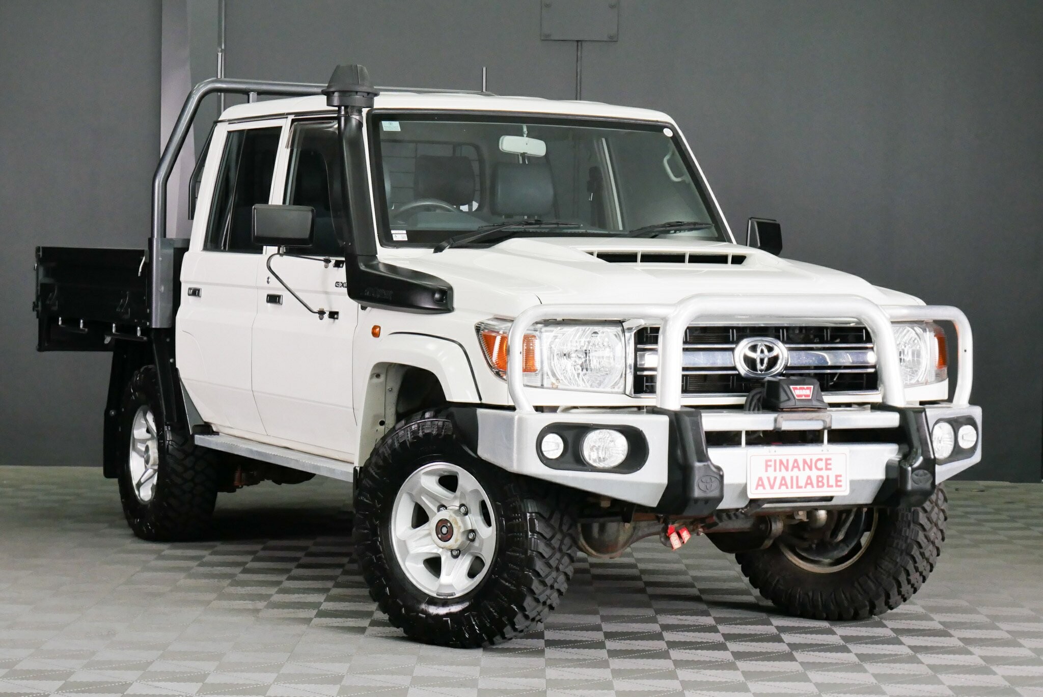 Toyota Landcruiser image 1