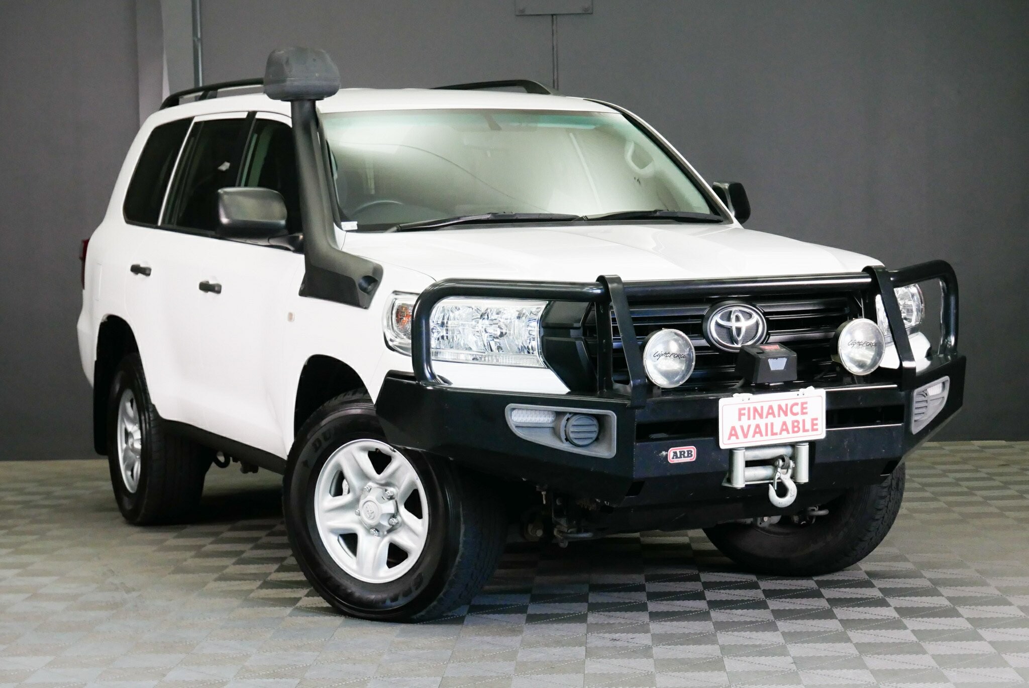 Toyota Landcruiser image 1