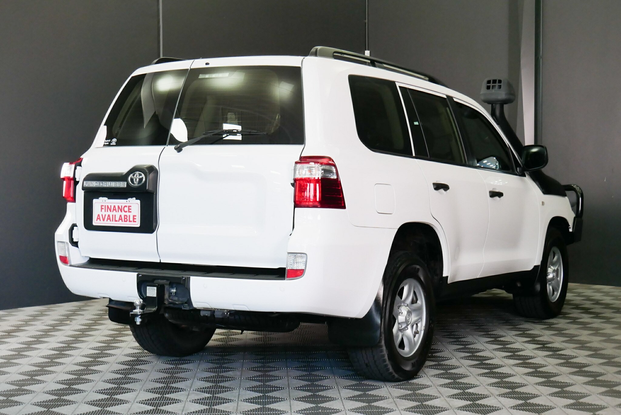 Toyota Landcruiser image 4