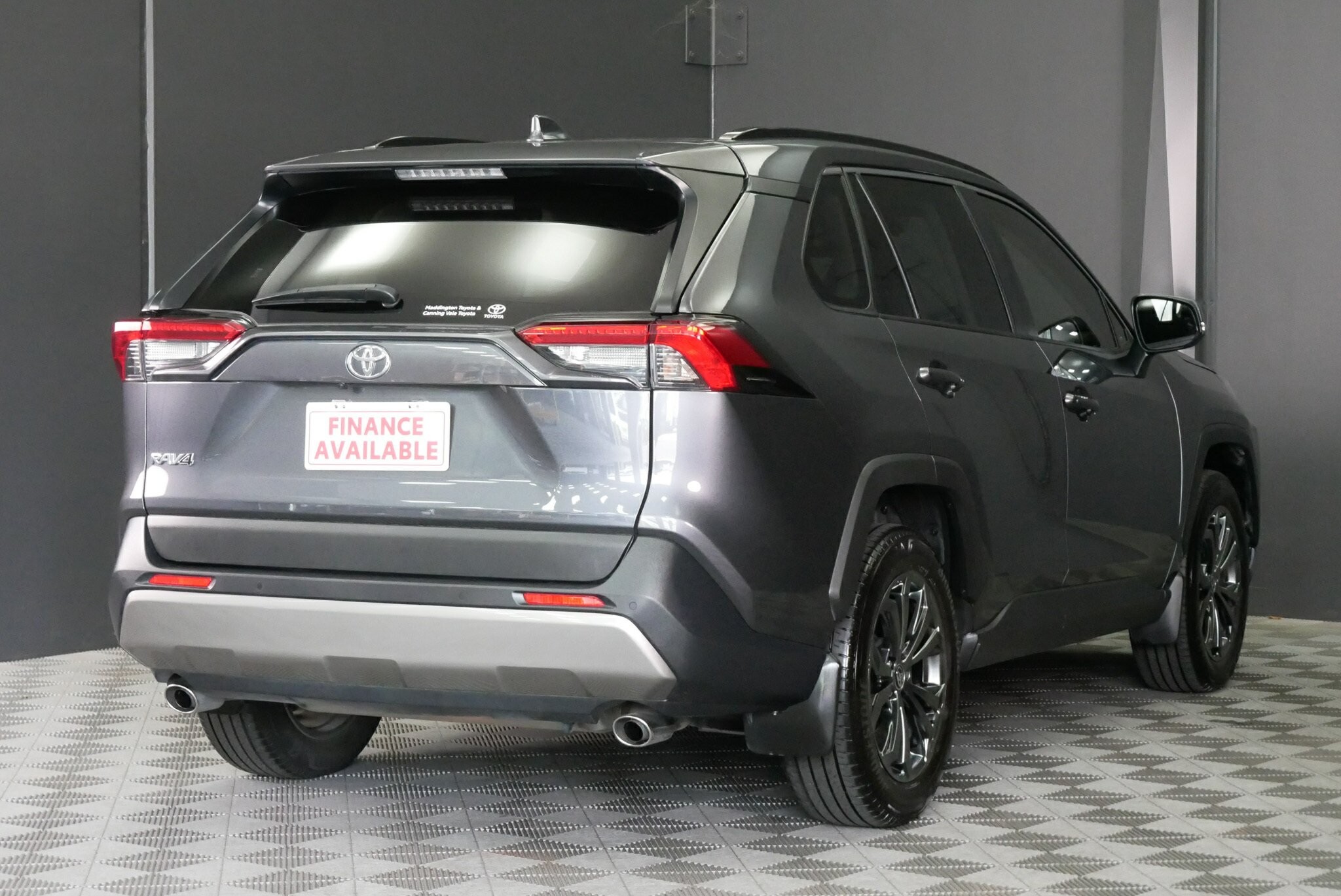 Toyota Rav4 image 4