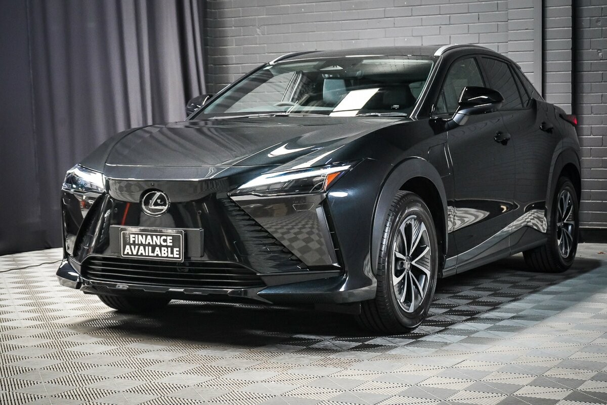 Lexus Rz image 4