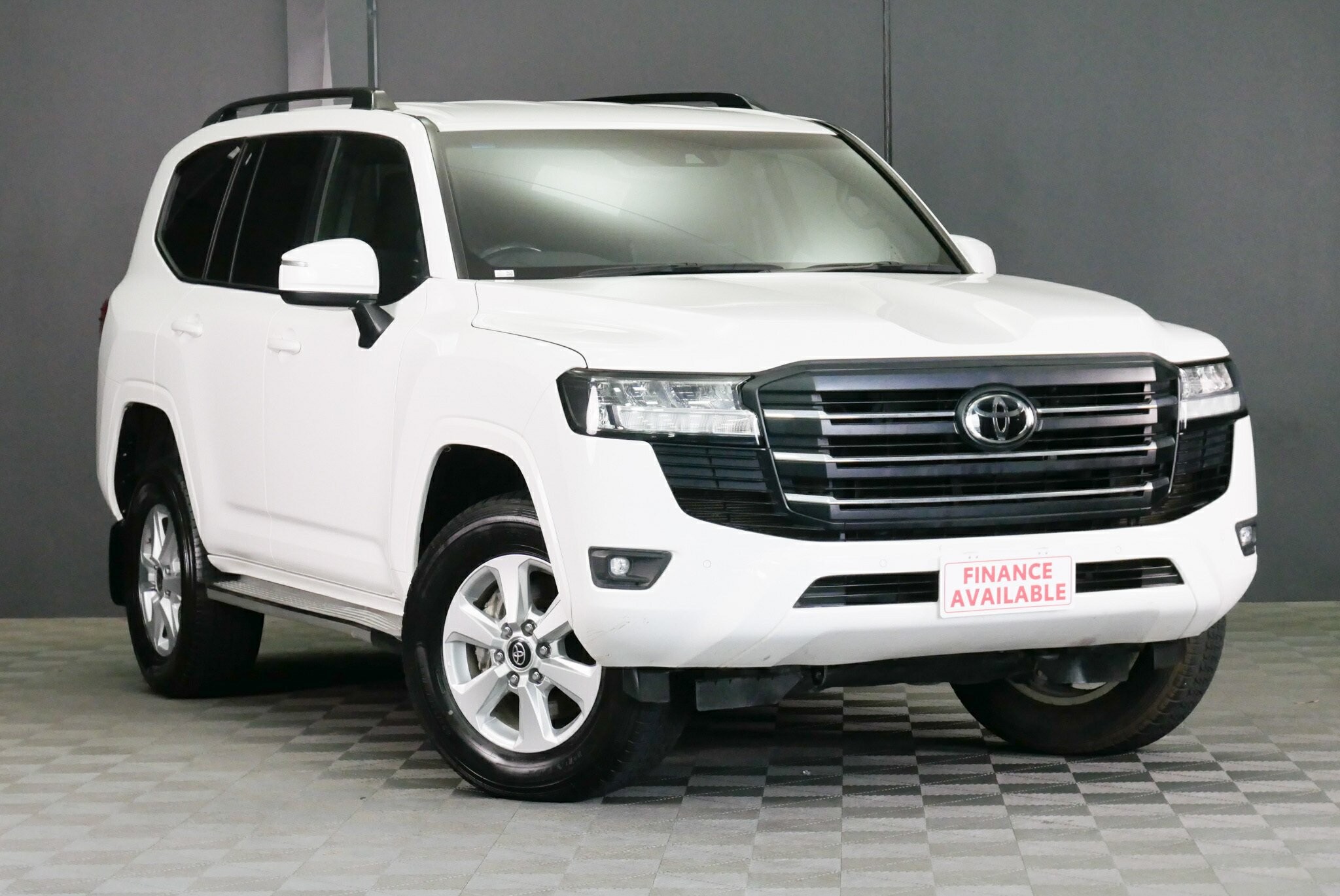 Toyota Landcruiser image 1
