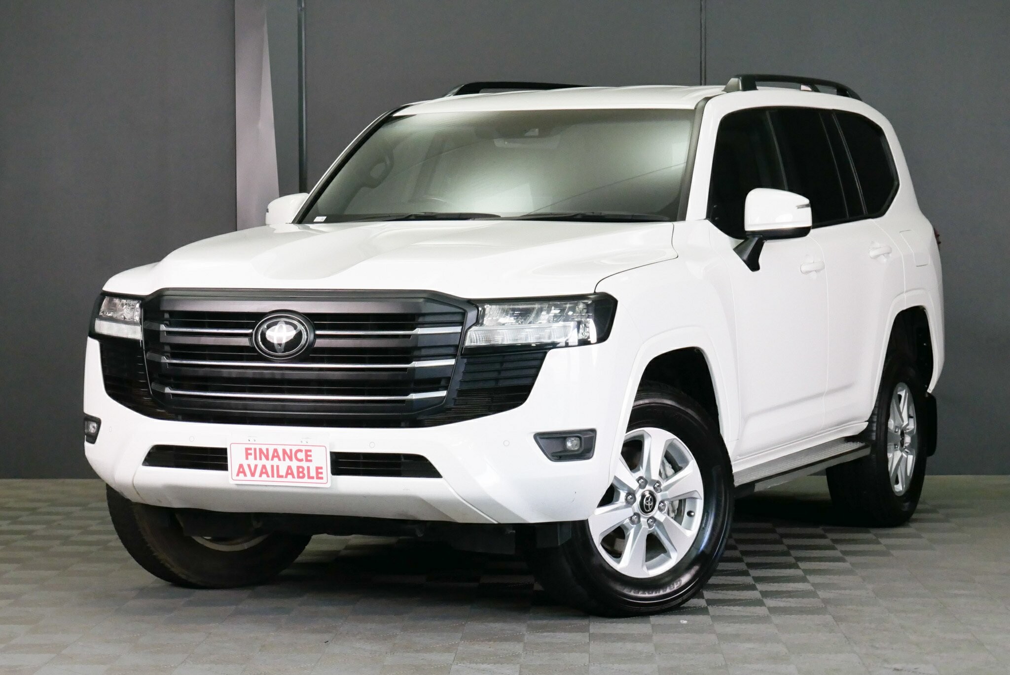 Toyota Landcruiser image 3