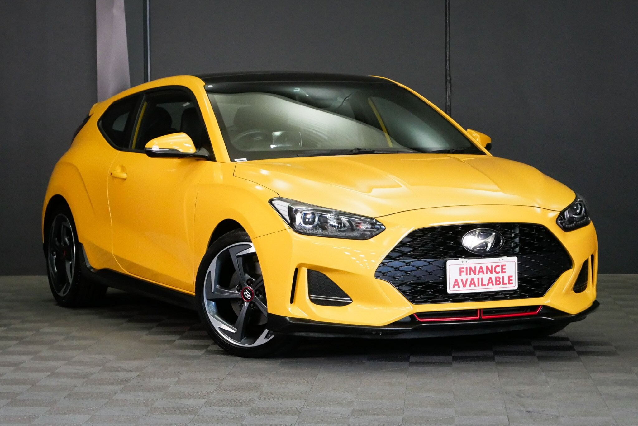 Hyundai Veloster image 1