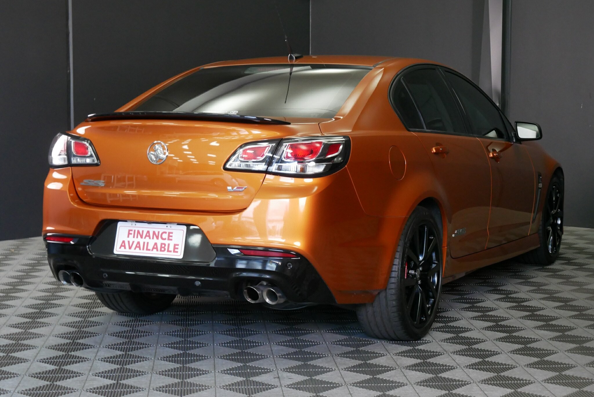 Holden Commodore image 4