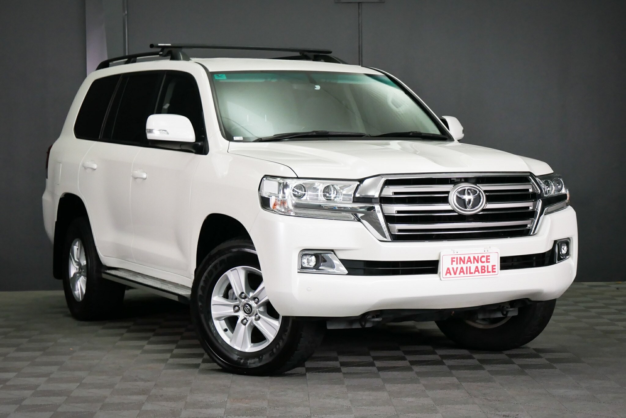 Toyota Landcruiser image 1