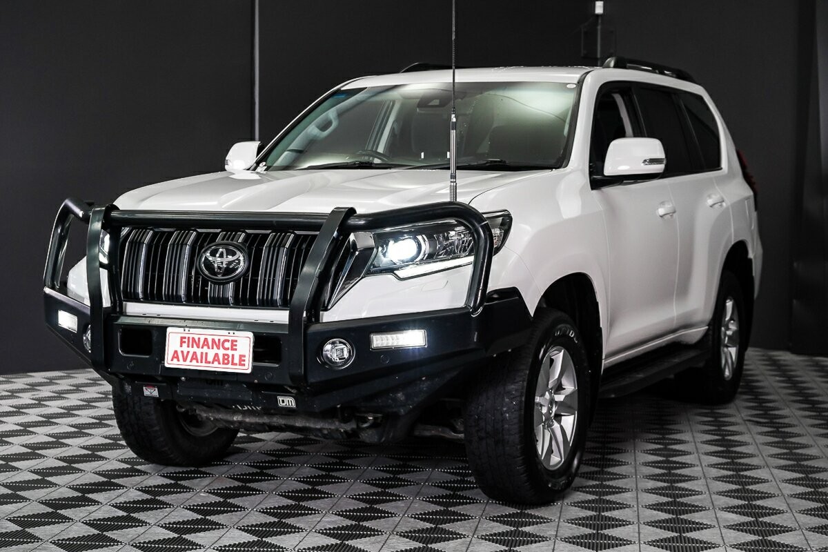 Toyota Landcruiser Prado image 3
