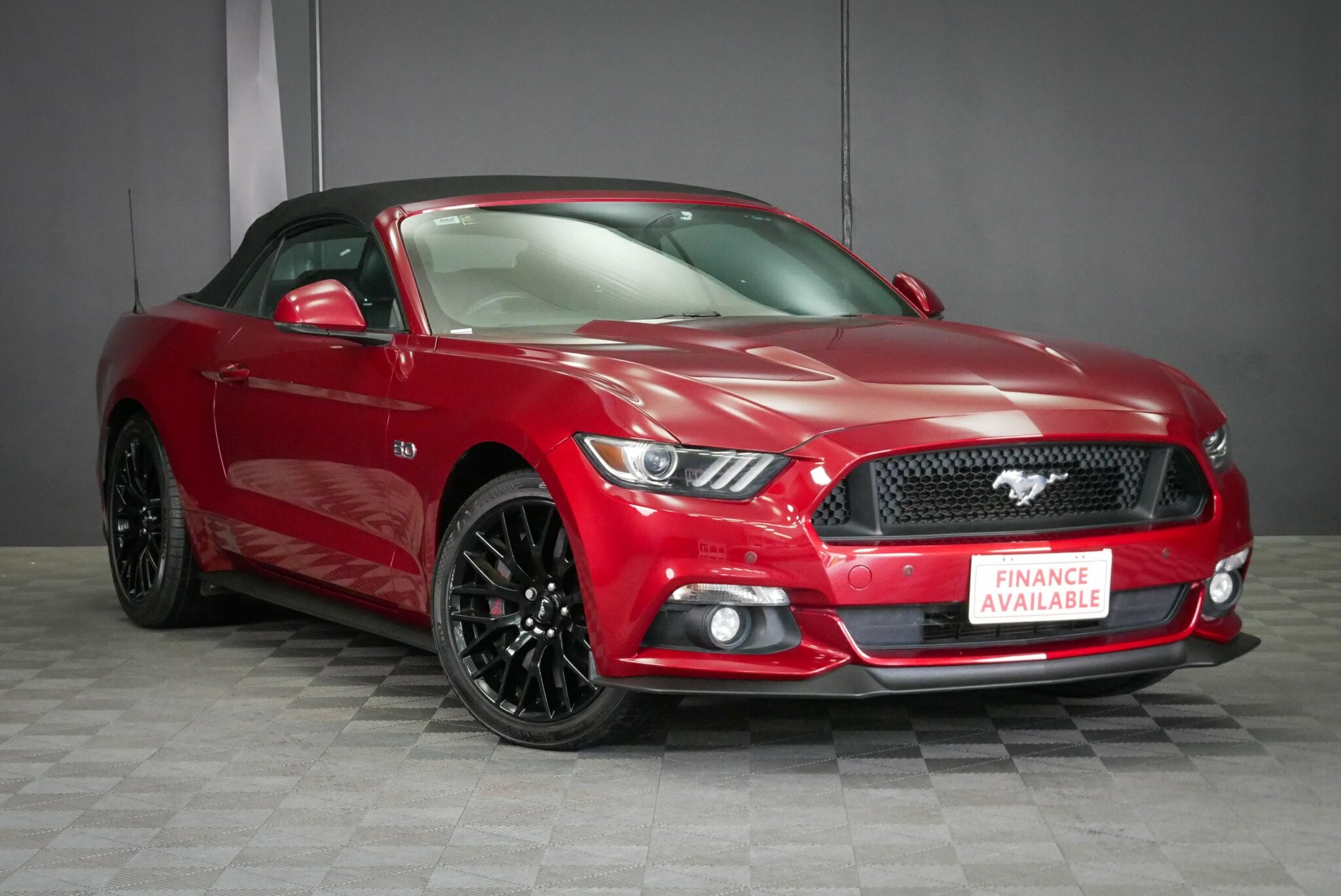 Ford Mustang image 1