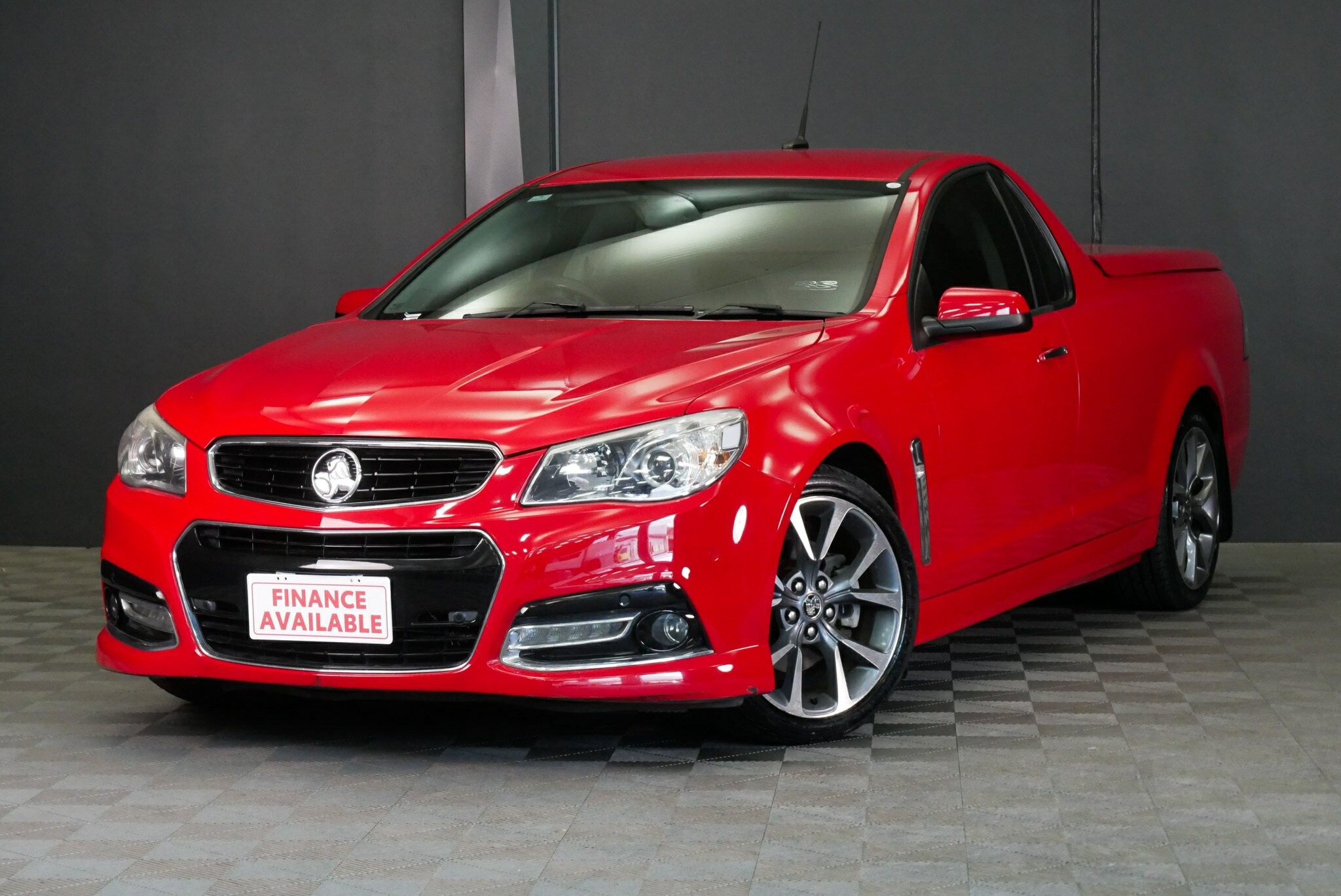 Holden Ute image 3