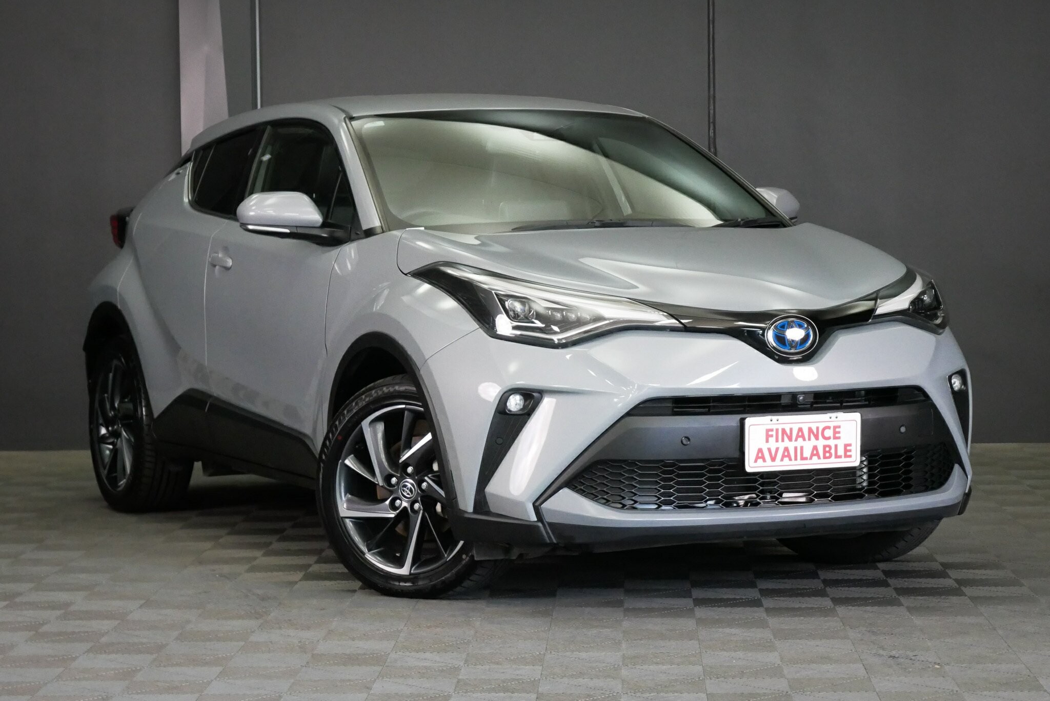 Toyota C-hr image 1