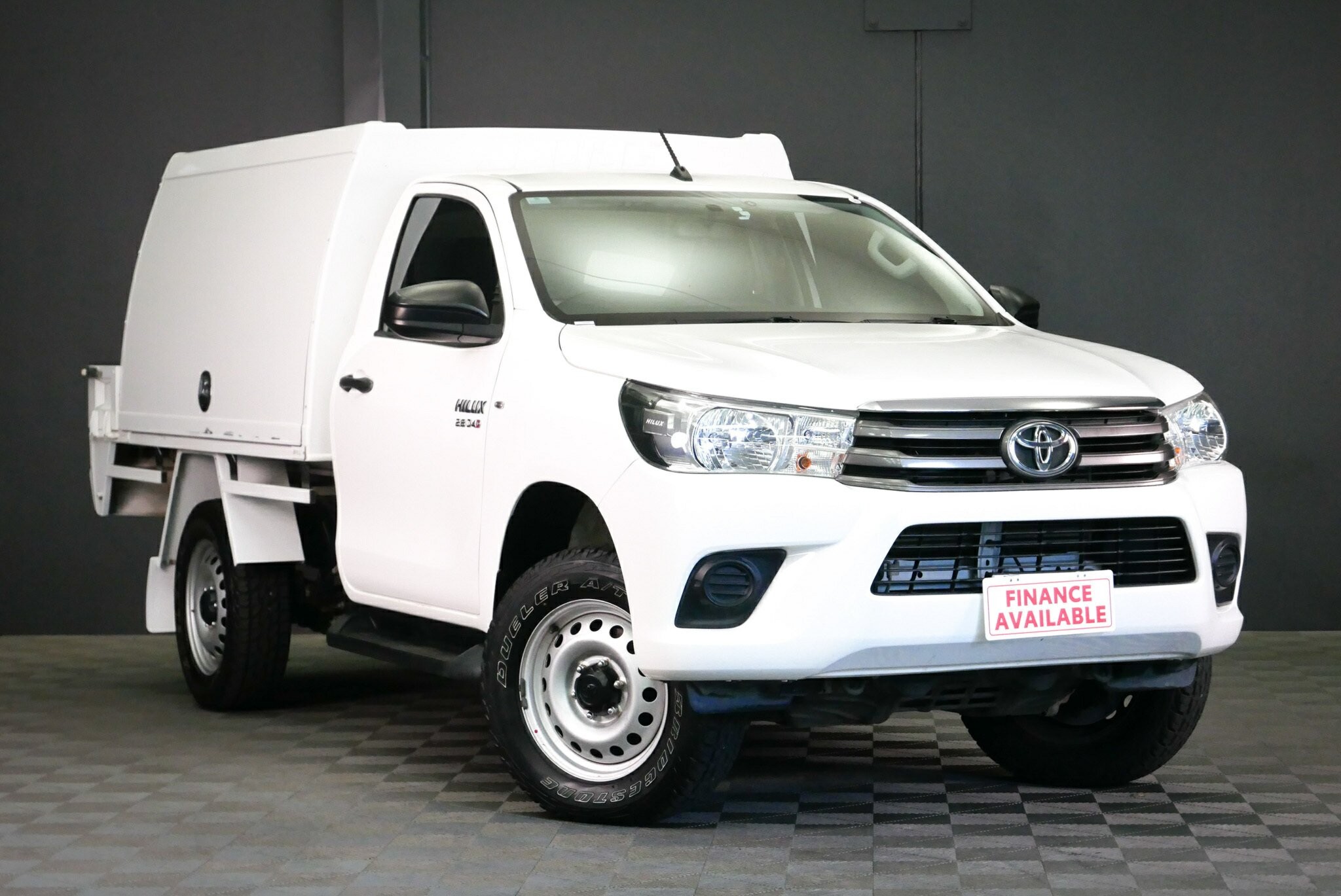 https://vehicle-cdn.autoleague.cloud/30640_U108365_1.jpg
