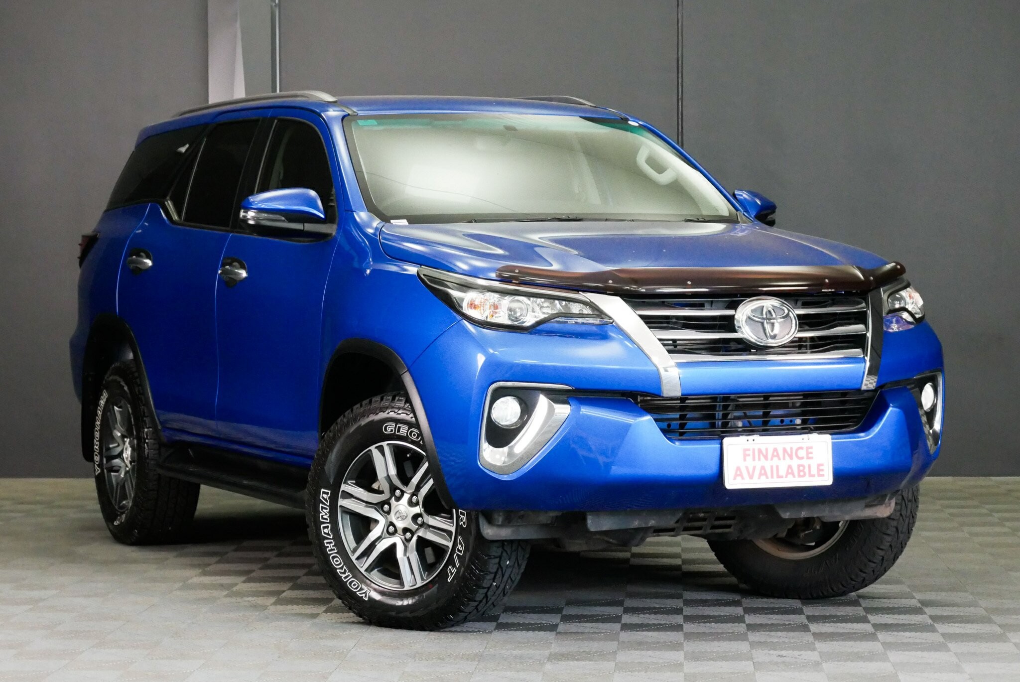 Toyota Fortuner image 1